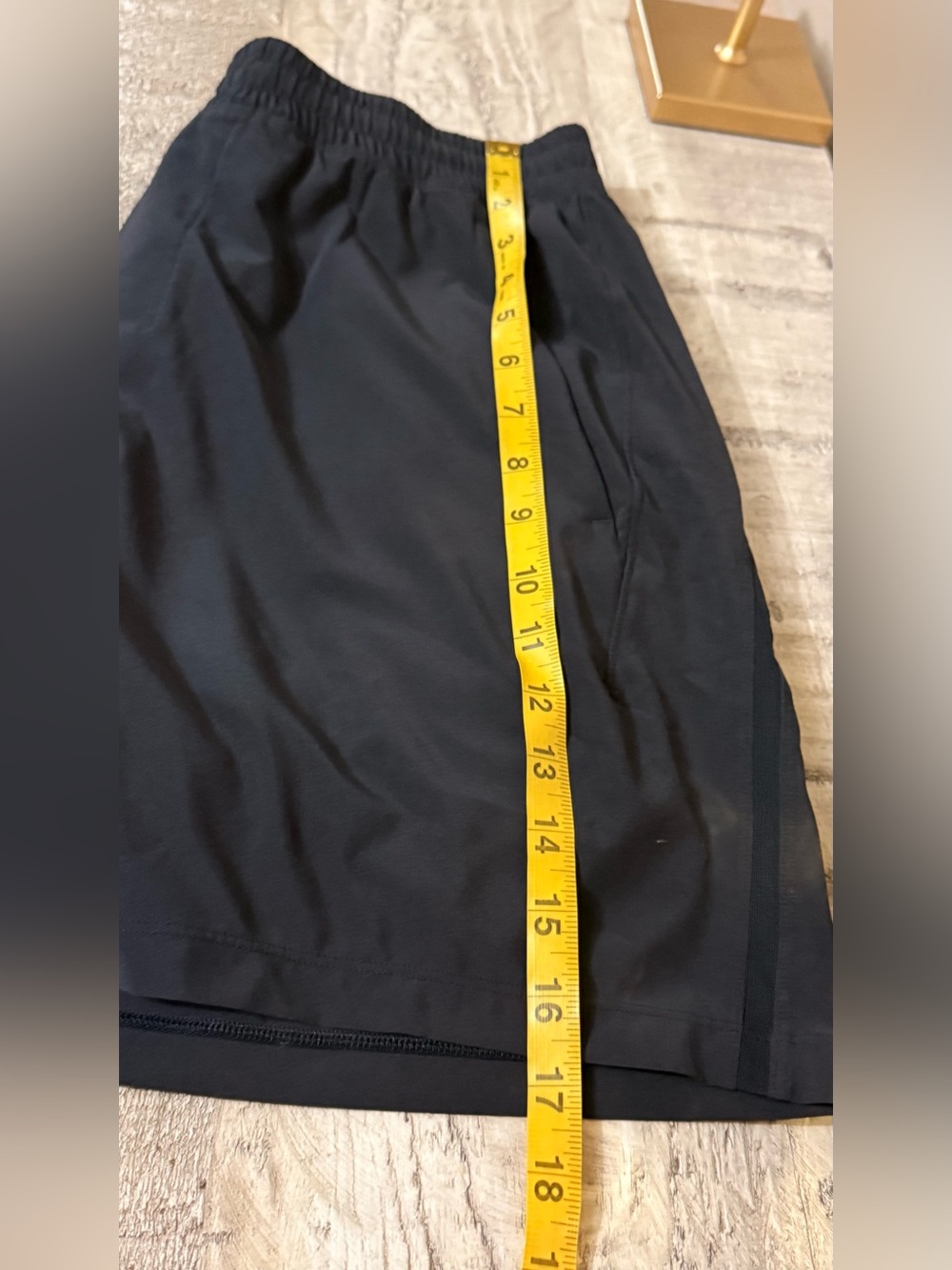 lululemon athletica Men's Black Athletic Drawstring Shorts - Picture 5 of 9